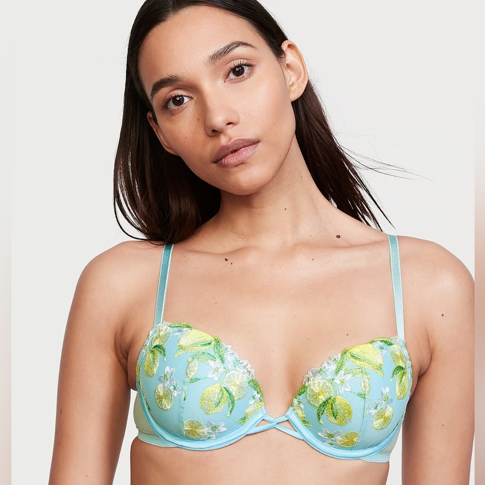 NWT Victoria Secret lightly-lined Lemon Embroidery Demi Bra